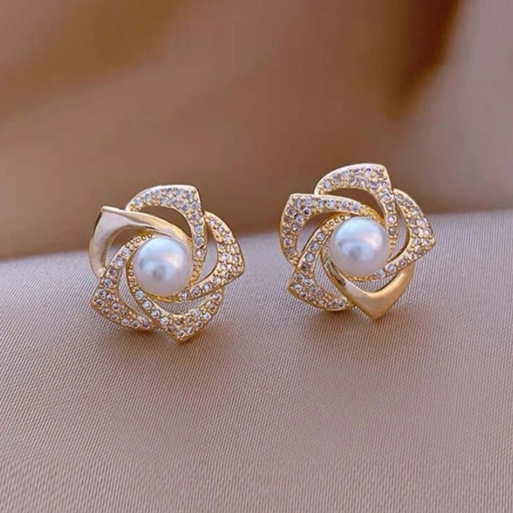 3for$20 NEW Faux Pearl & Rhinestone Flower Decor Stud Earrings
